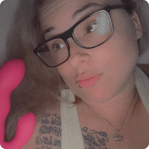 Reseña del vibrador de conejo Nora de Alanna Snacc en Twitter